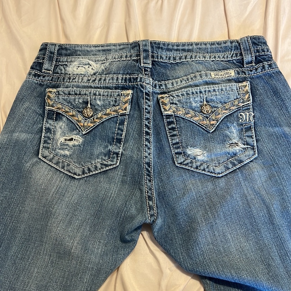 Like new Miss Me Boyfriend Cut Jeans Sz 28 - Picture 6 of 11